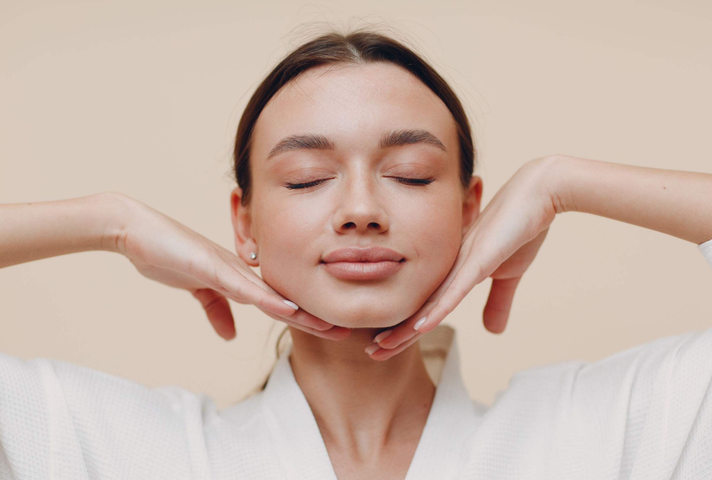 What Is RF Microneedling? | Acne Scars, Wrinkles & Recovery Guide
