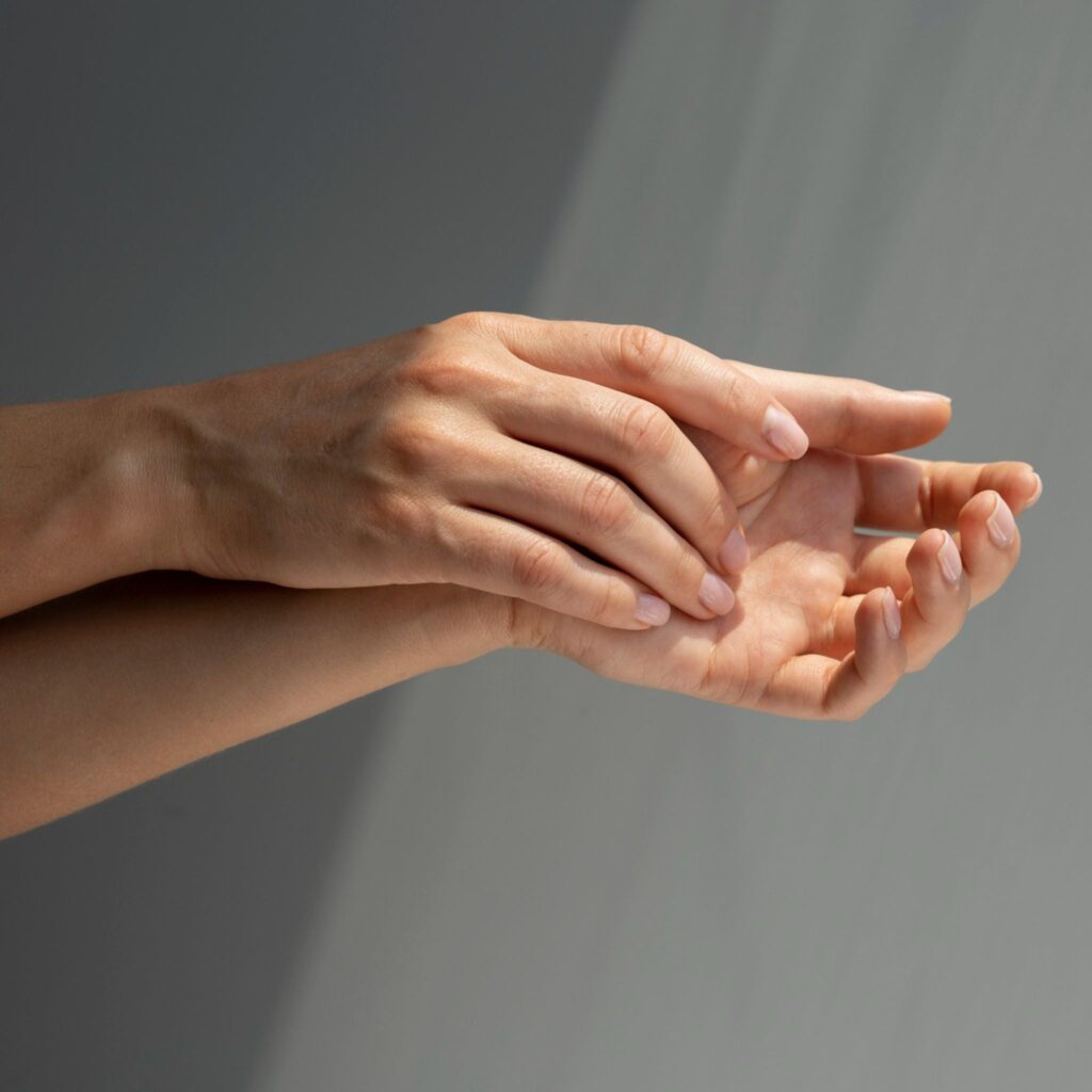 Hand_Rejuvenation_-_treatment_-_sol_skin_spa